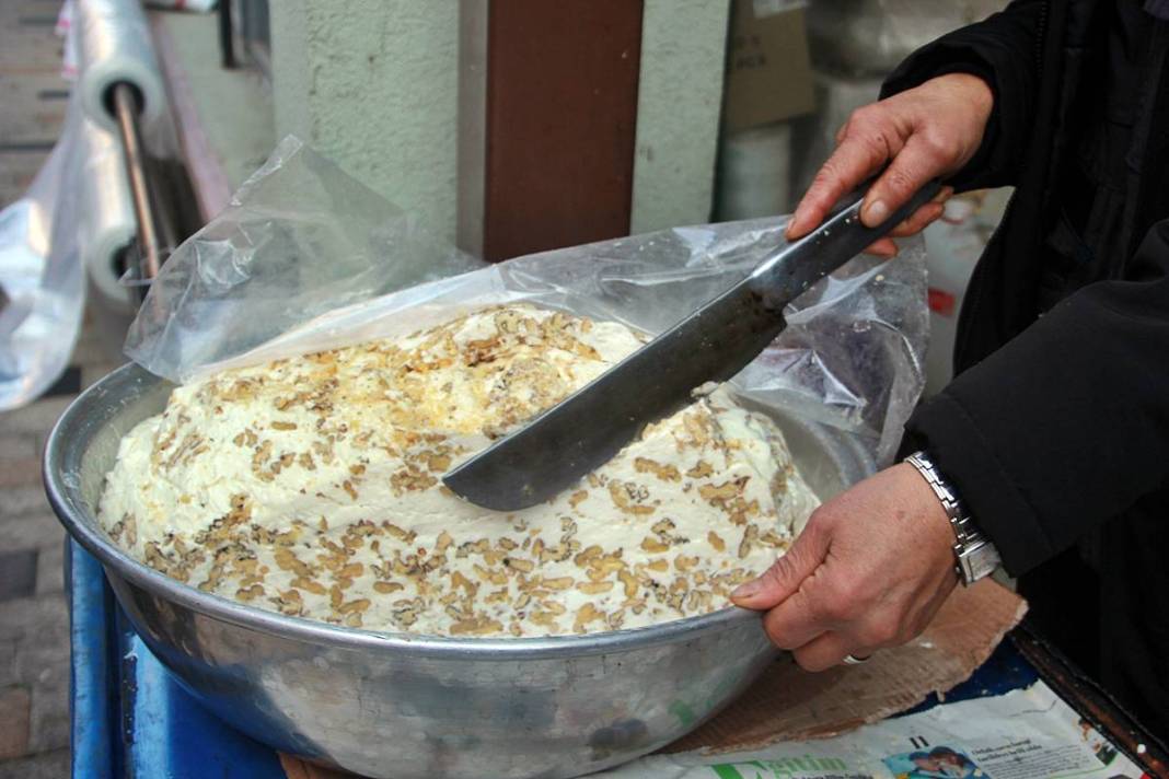 Soğuk havalarda vücudu sıcacık tutuyor, hastalıklardan koruyor! Sadece o kentte üretiliyor 7